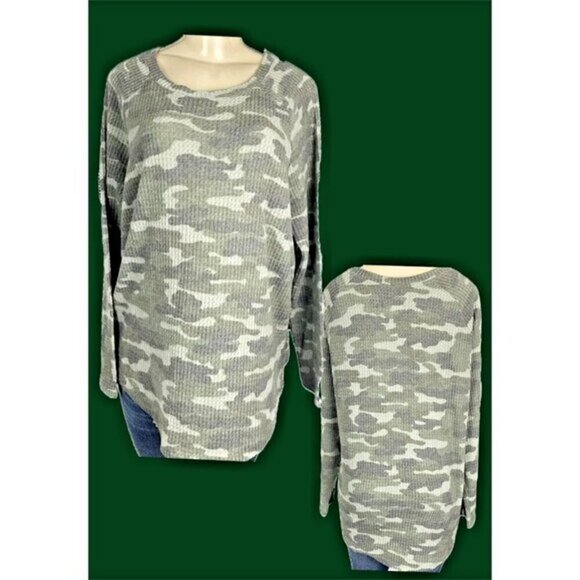 Peace & Pearls XL Green Camouflage Print Waffle Knit Crew Neck Long Sleeve Top - Picture 1 of 6